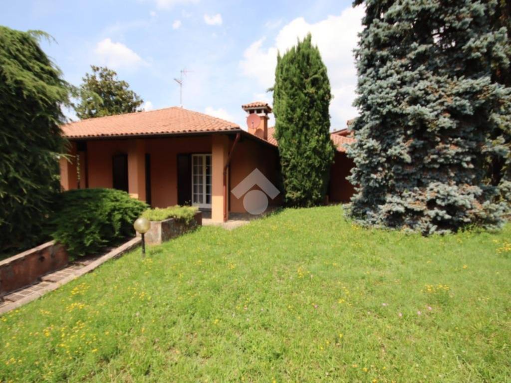 Villa a Cassago brianza in Via Ex Parco Visconti, 1 - Foto 5