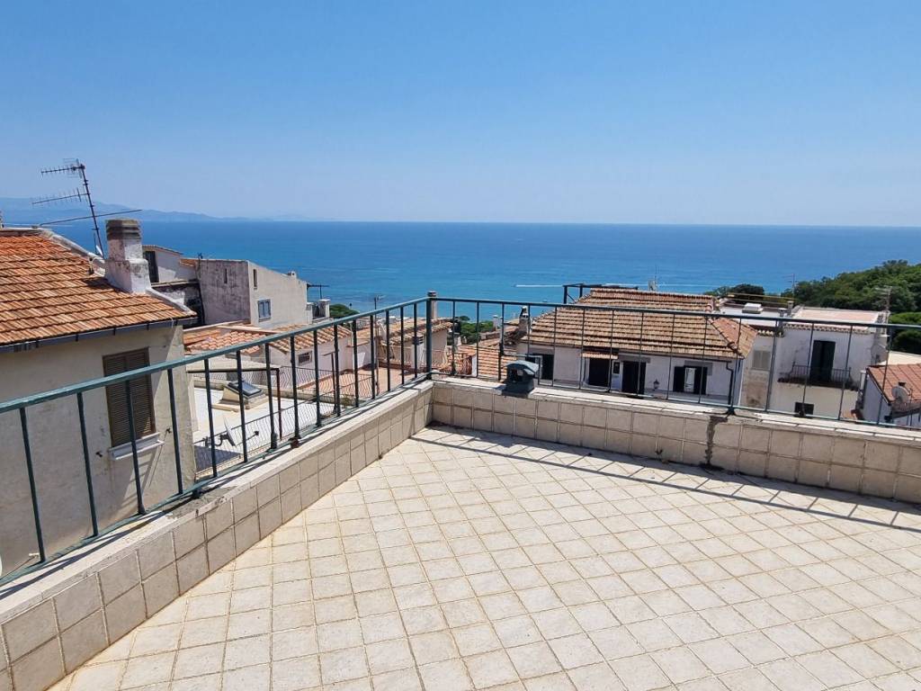 Appartamento a San felice circeo in Piazza Camillo Benso di Cavour - Foto 2