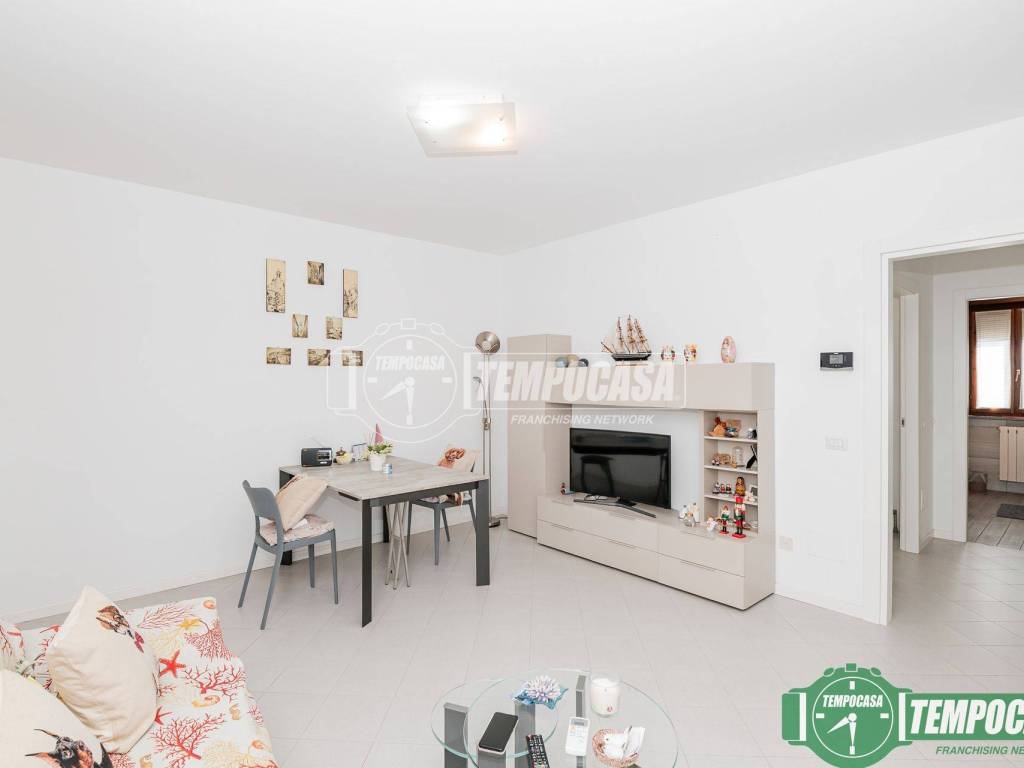 Appartamento a Tavazzano con villavesco in Via Giuseppe di Vittorio 6 - Foto 5
