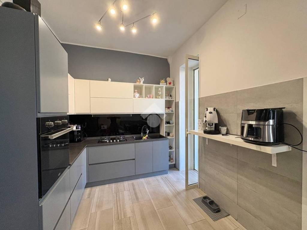 Appartamento a Arzano in Via Luigi Rocco, 112 - Foto 2