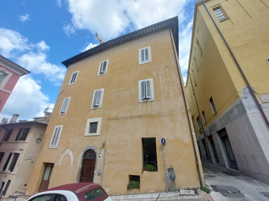 Appartamento a Spoleto in Via Plinio il Giovane - Foto 3