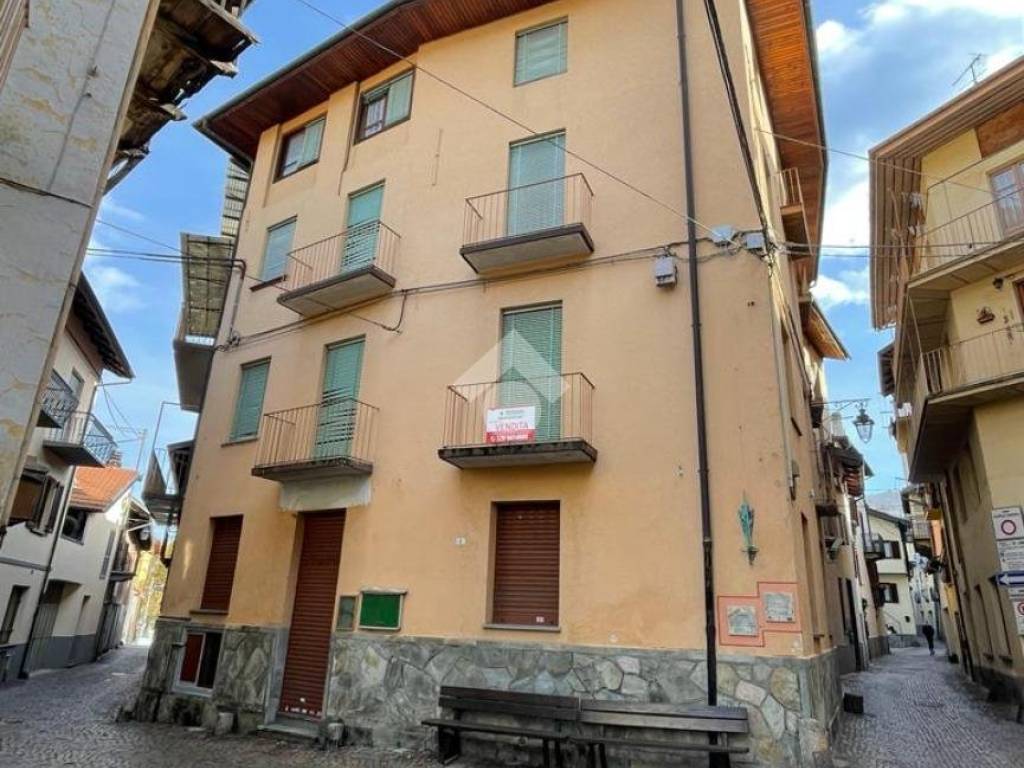 Immobile a Lanzo torinese in Via Armando Diaz, 29 - Foto 2