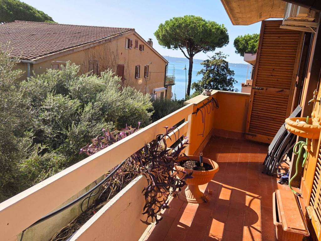 Appartamento a Trevignano romano in Via della Rena, 39 - Foto 4