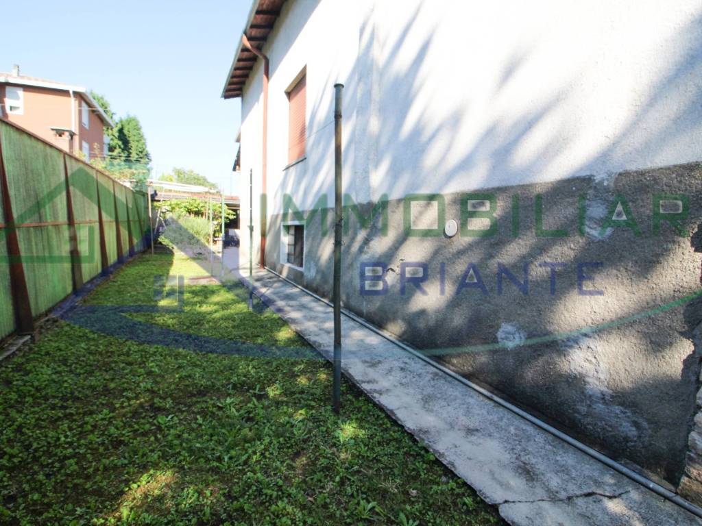 Villa a Somma lombardo in Via Guido Visconti di Modrone - Foto 4