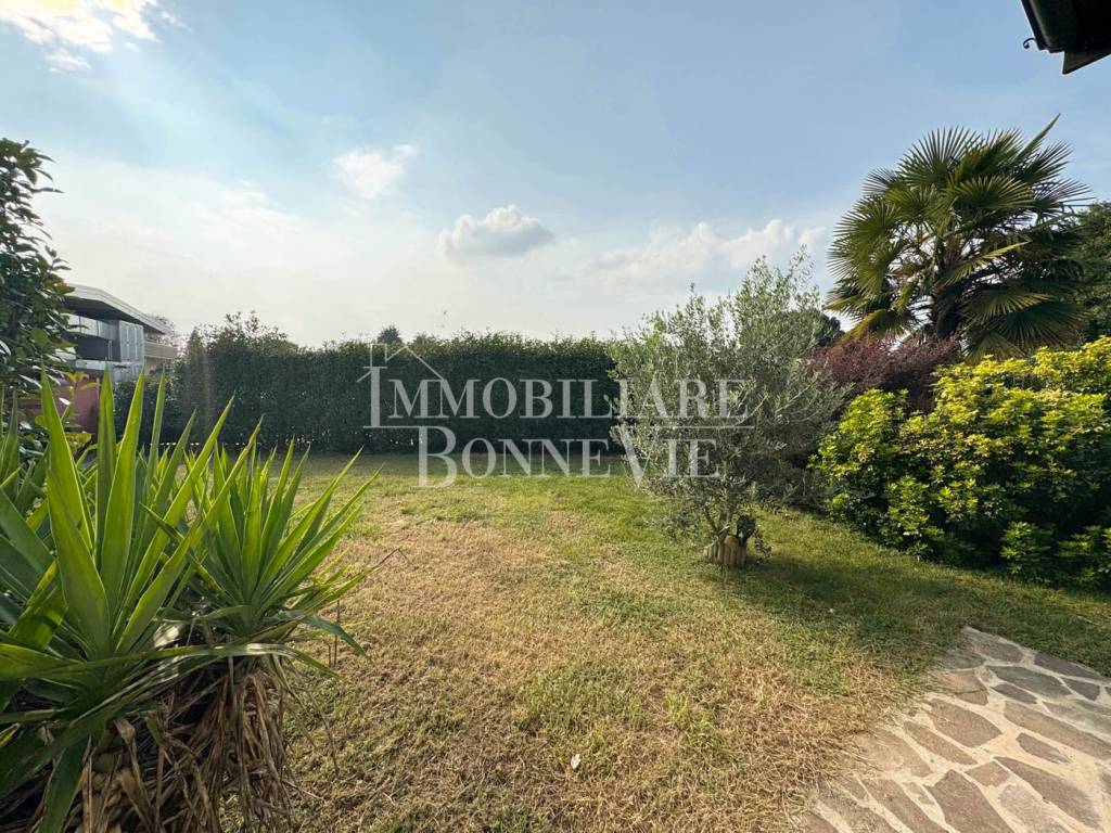 Villa a Vertemate con minoprio in Via Carcano, 9 - Foto 3