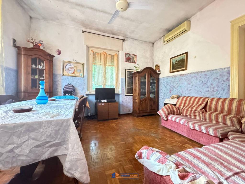 Villa a Montegrosso d'asti in Via Re Umberto, 39 - Foto 5