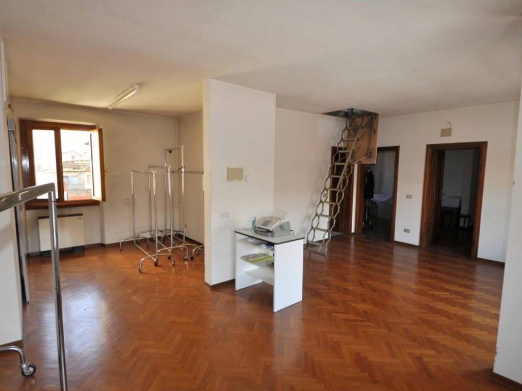 Casa indipendente a San giovanni valdarno in Piazza della Libertà - Foto 2