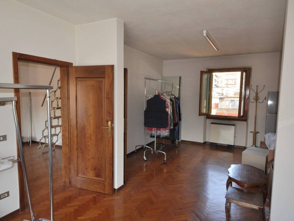 Casa indipendente a San giovanni valdarno in Piazza della Libertà - Foto 3