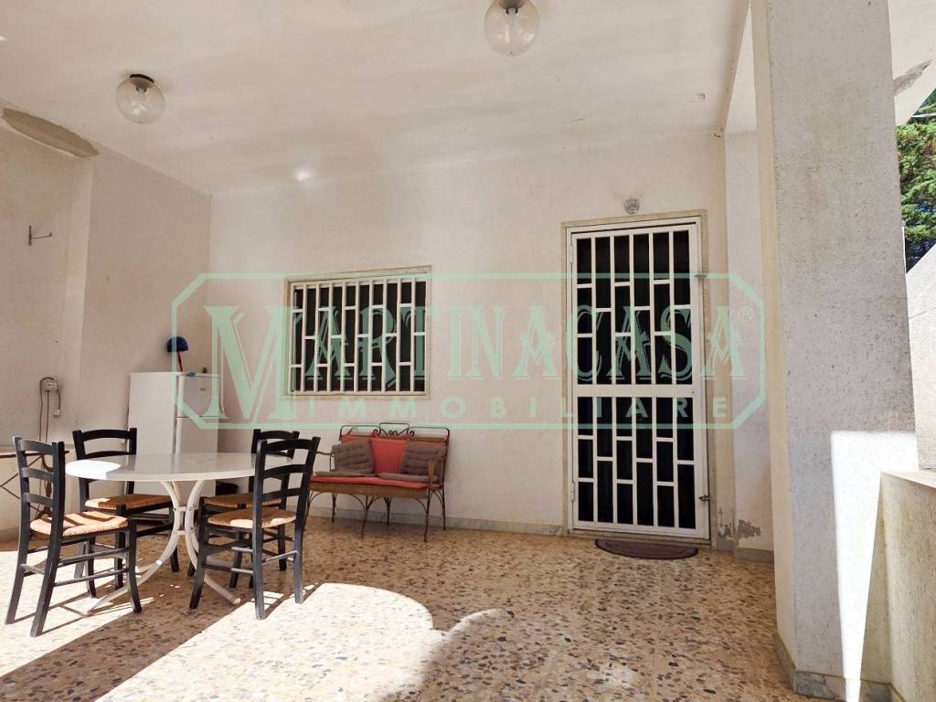 Villa a Martina franca in Strada Lamia Vecchia Zona F - Foto 4