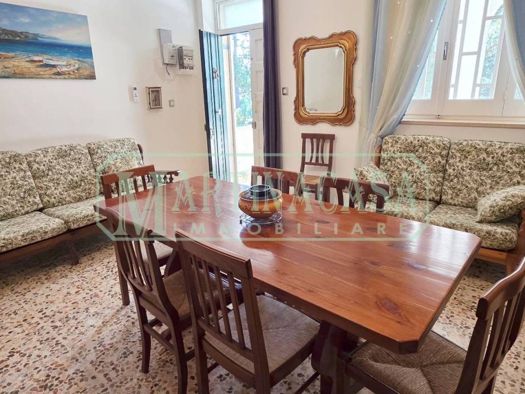 Villa a Martina franca in Strada Lamia Vecchia Zona F - Foto 5