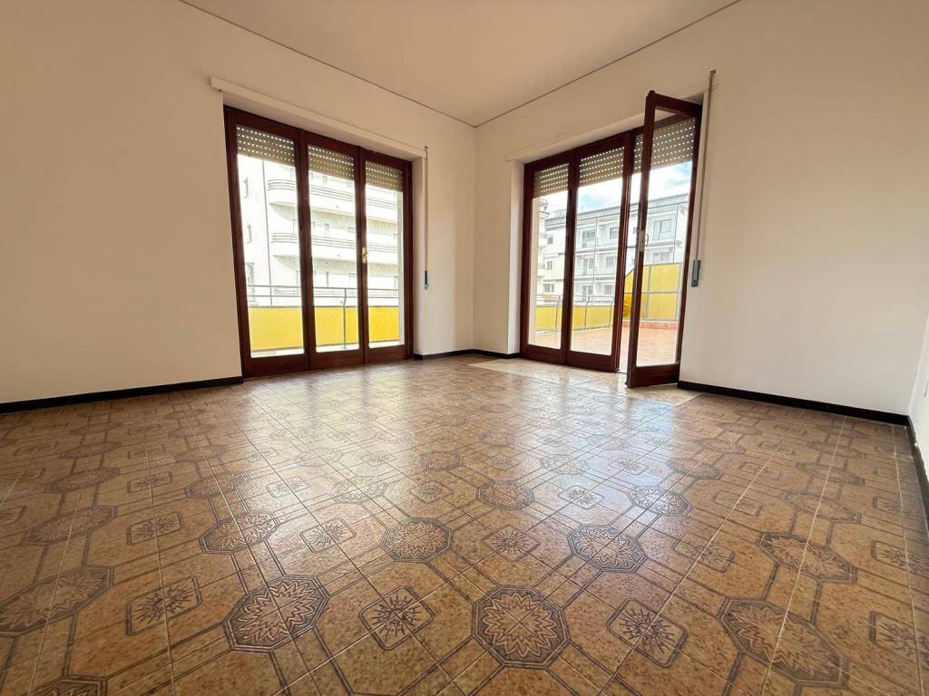 Appartamento a Caserta in Via Salvemini, 17 - Foto 2