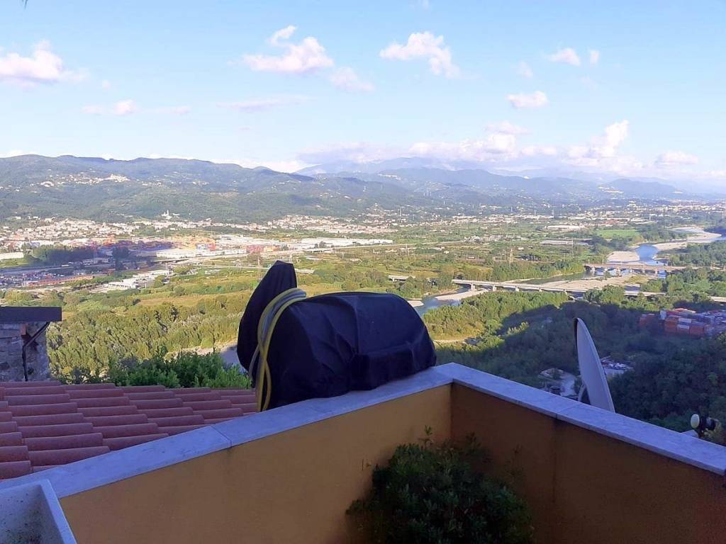 Appartamento a Vezzano ligure in Piazza del Popolo - Foto 2