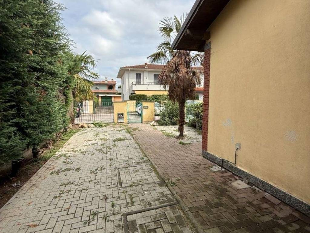 Villa a Tromello in Via Sandro Pertini - Foto 5
