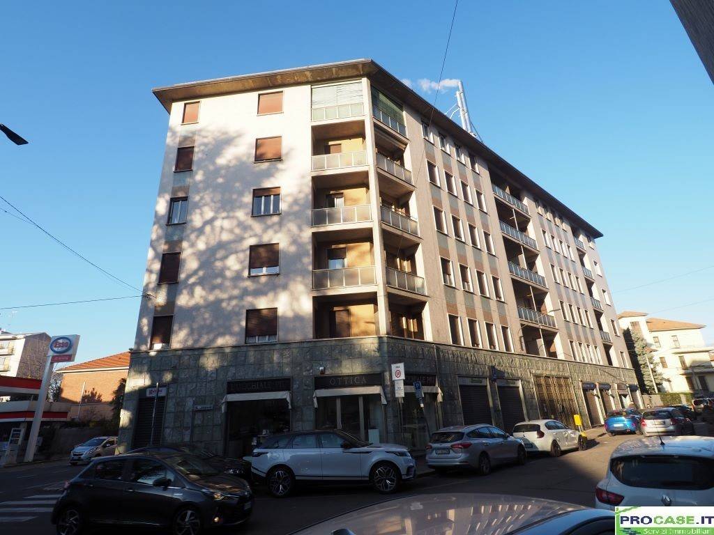 Appartamento a Saronno in Via Giacomo Leopardi, 15 - Foto 2