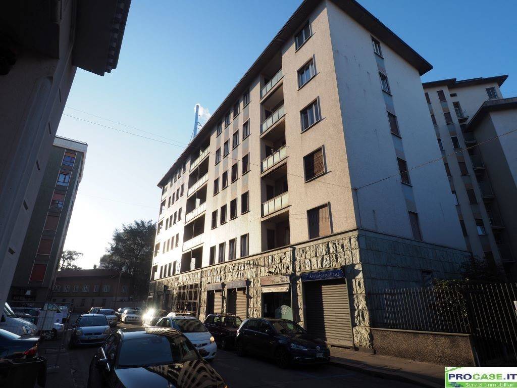 Appartamento a Saronno in Via Giacomo Leopardi, 15 - Foto 3