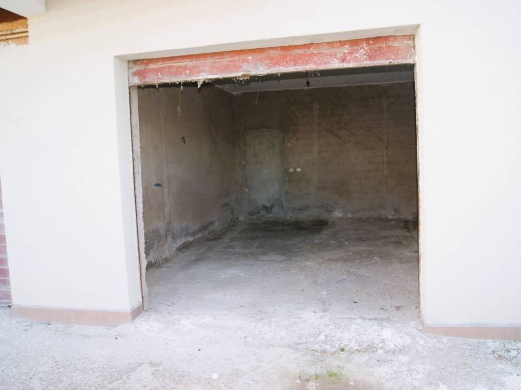 Box / garage a Fonte nuova in Via Cicerone, 9 - Foto 4