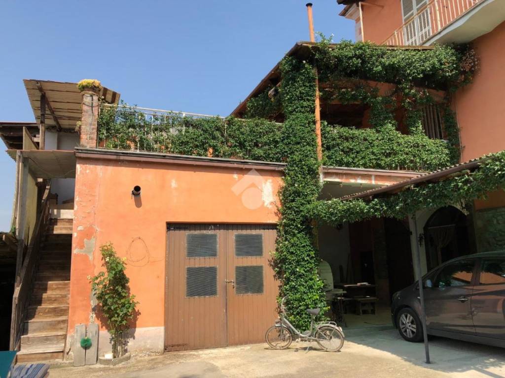 Villa a Canelli in Via Ottavio Riccadonna, 51 - Foto 3