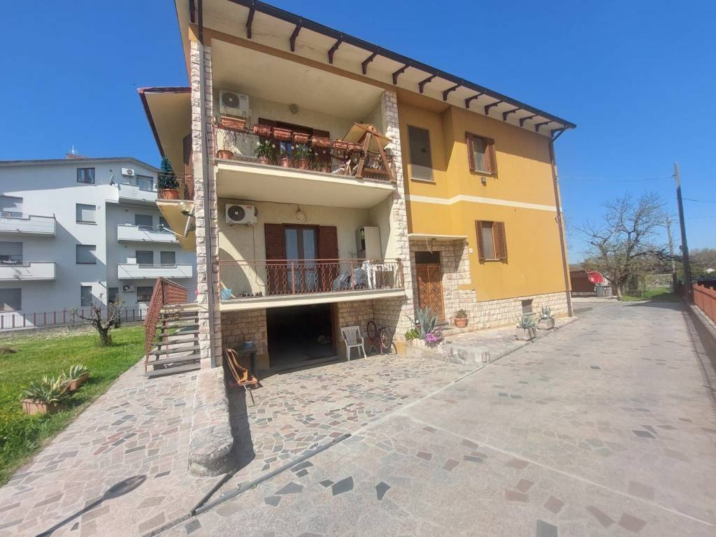 Villa a Spoleto in Via Eugenio Curiel - Foto 3