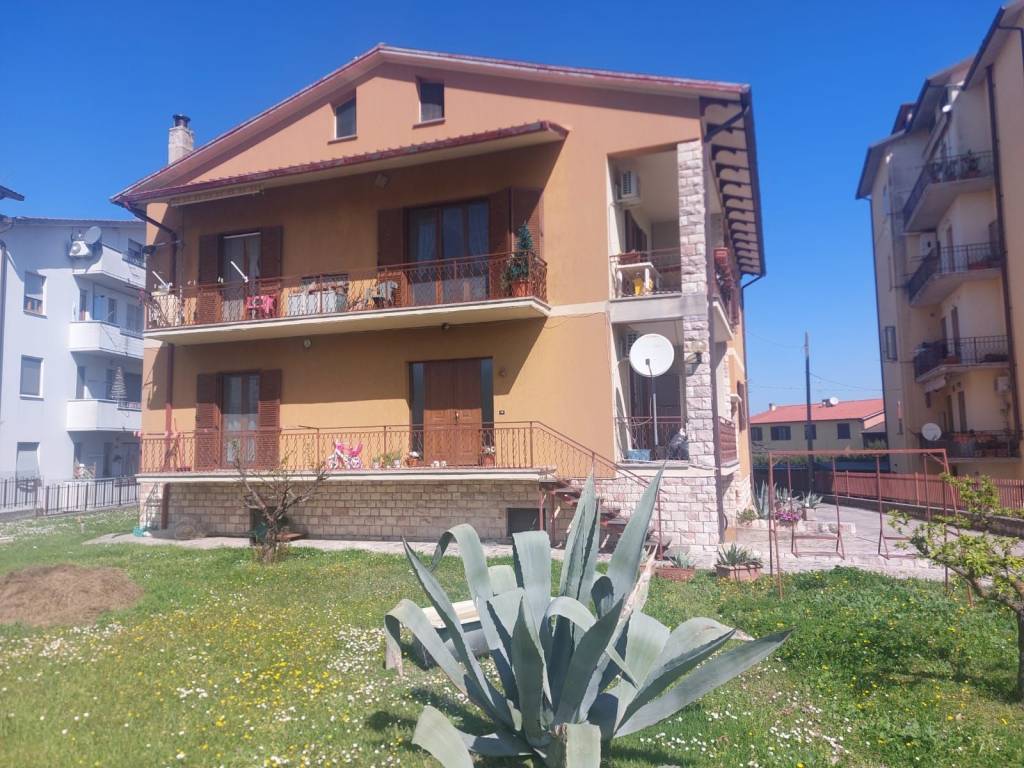 Villa a Spoleto in Via Eugenio Curiel - Foto 4