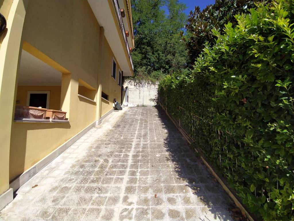 Villa a Frosinone in Via San Lorenzo - Foto 4