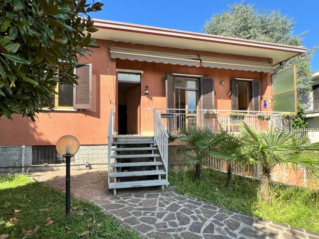 Villa a Casatenovo in Via San Gaetano, 9 - Foto 2