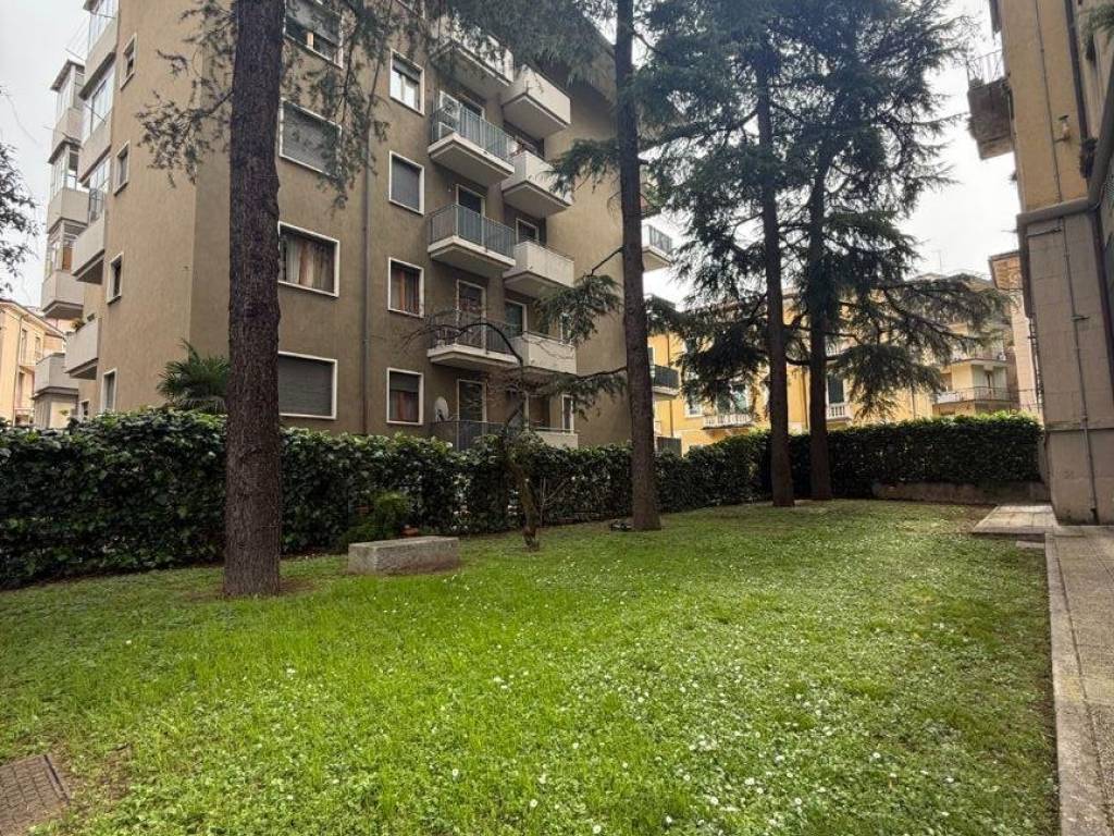 Appartamento a Verona in Via Generale Gaetano Giardino - Foto 3