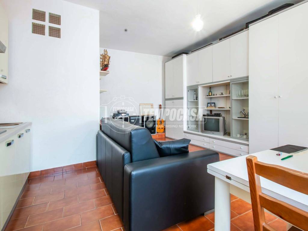 Appartamento a Gorla minore in Via Roma 28 - Foto 3