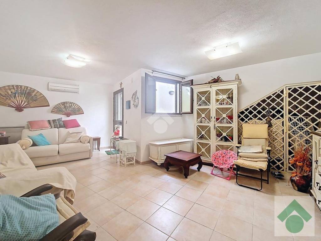 Appartamento a Loiri porto san paolo in VIA LOC. LU STANGU, 1 - Foto 2