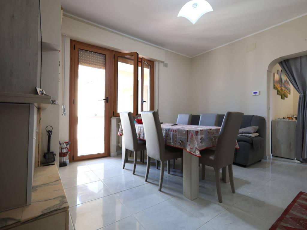 Appartamento a Roseto degli abruzzi in Via Primo Riccitelli - Foto 5