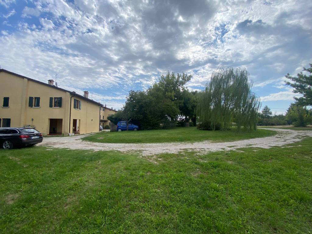 Palazzo / stabile a Ponti sul mincio - Foto 2