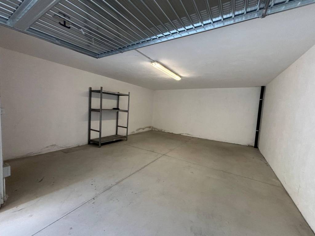 Box / garage a Seriate in Via Guglielmo Marconi, 51 - Foto 2