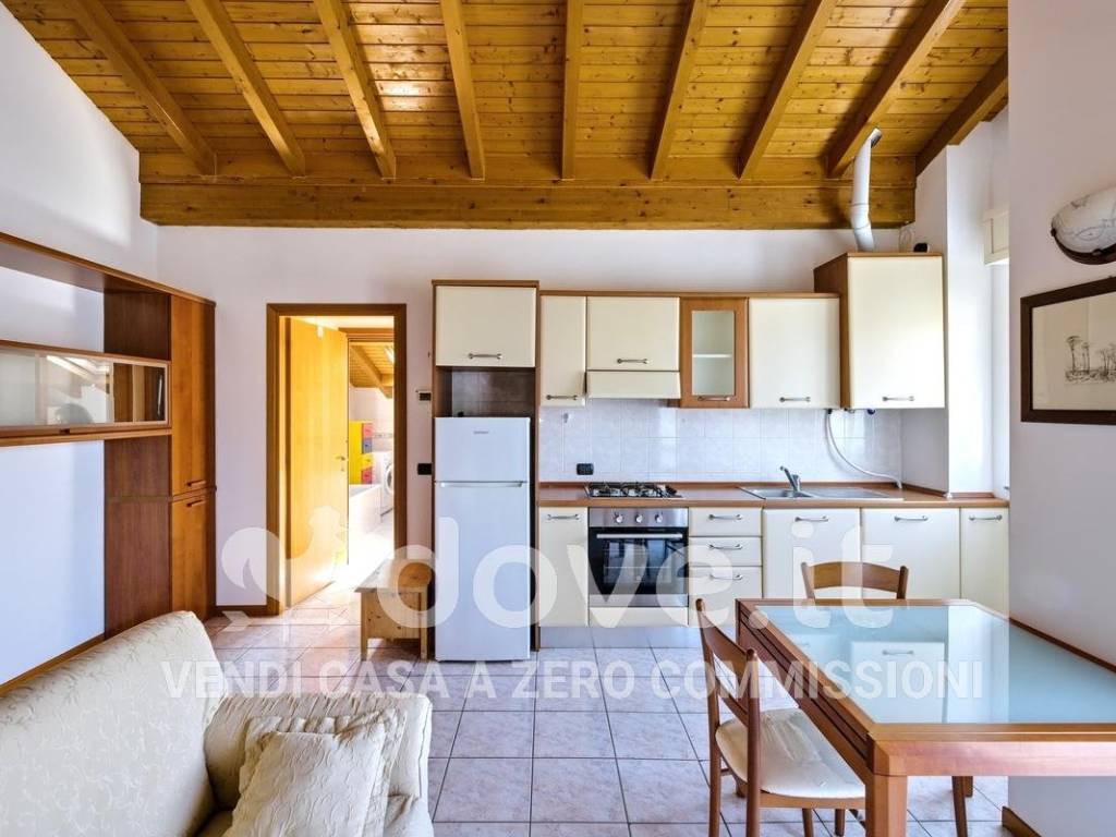 Appartamento a Luino in Via del Lavatoio, 9 - Foto 5