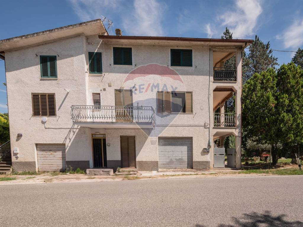 Appartamento a Apiro in contrada esinante, 4 - Foto 2