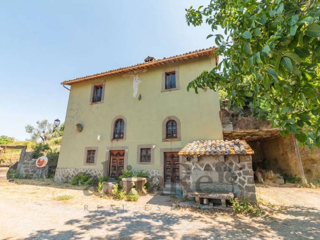 Villa a Montefiascone in Via Daniele Manin - Foto 3