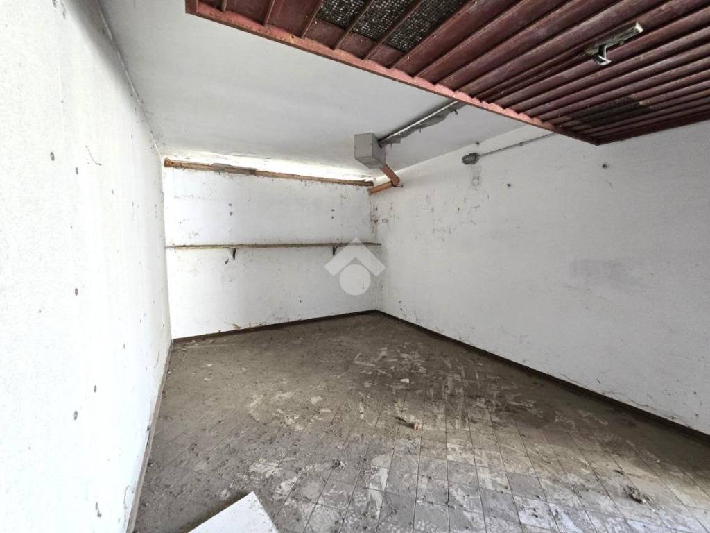 Box / garage a Albenga in Via Don Giacomo Lasagna - Foto 3