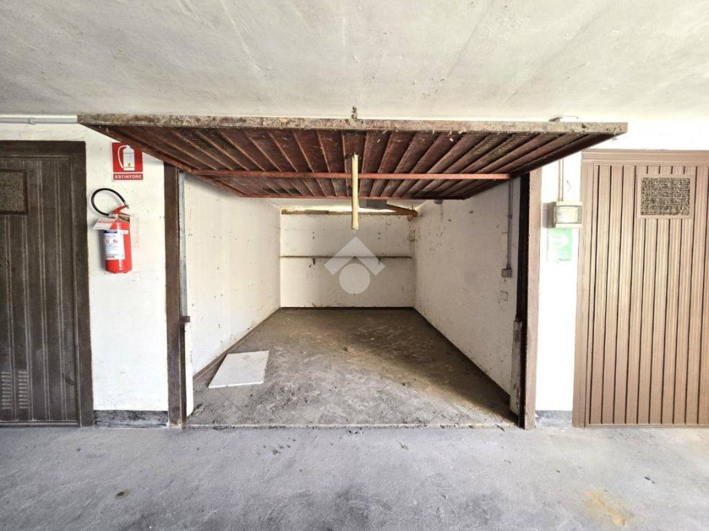 Box / garage a Albenga in Via Don Giacomo Lasagna - Foto 4