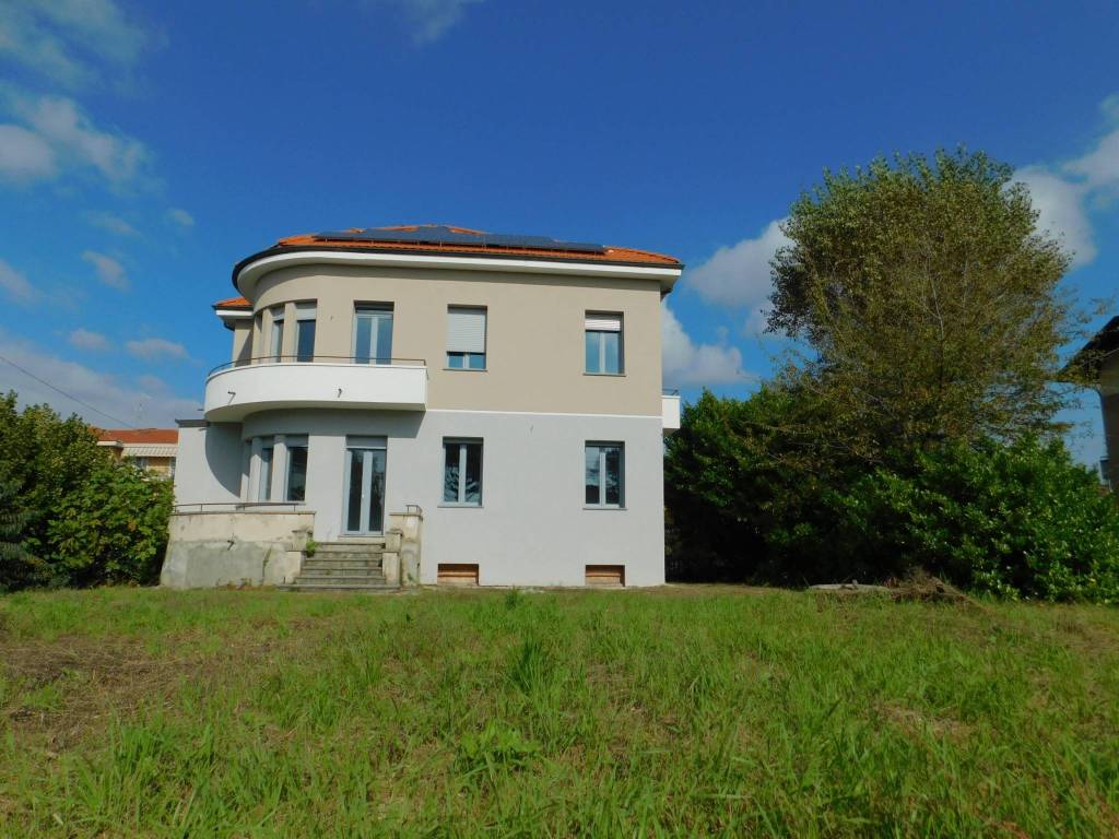 Villa a Cassano magnago in via Brogioli, 9 - Foto 2
