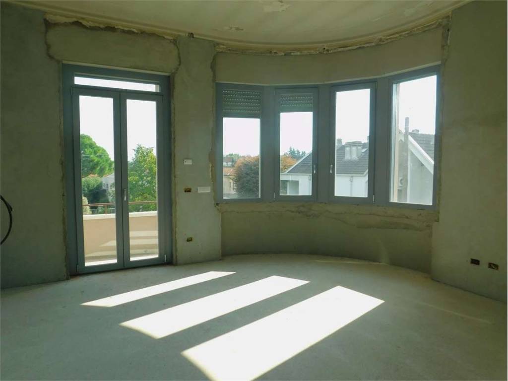 Villa a Cassano magnago in via Brogioli, 9 - Foto 3