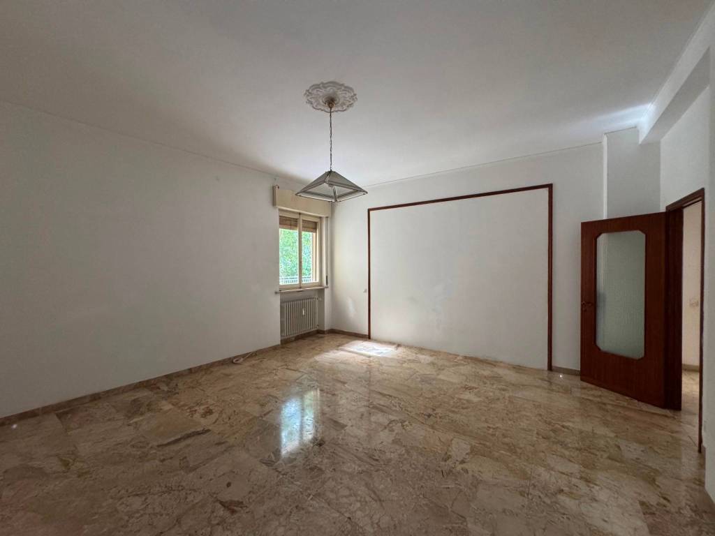 Appartamento a Cremona in Via Marmolada - Foto 3