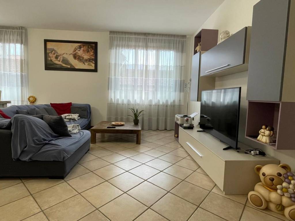 Appartamento a Bellinzago novarese - Foto 2