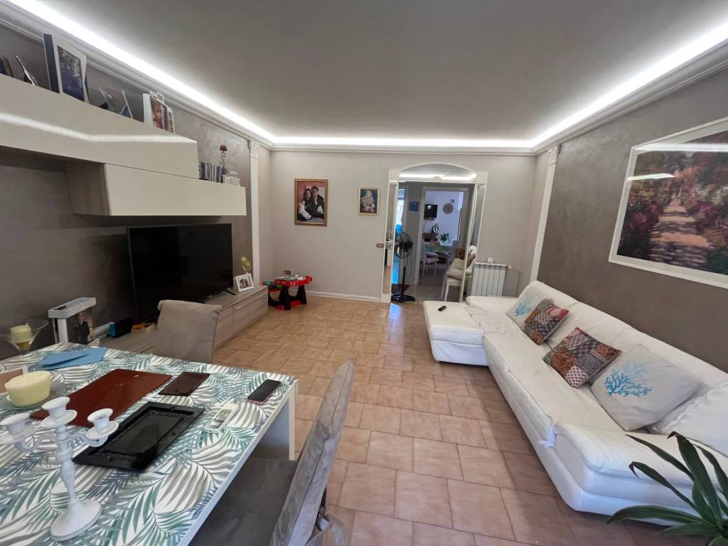 Appartamento a Fondi in Via Feudo - Foto 5