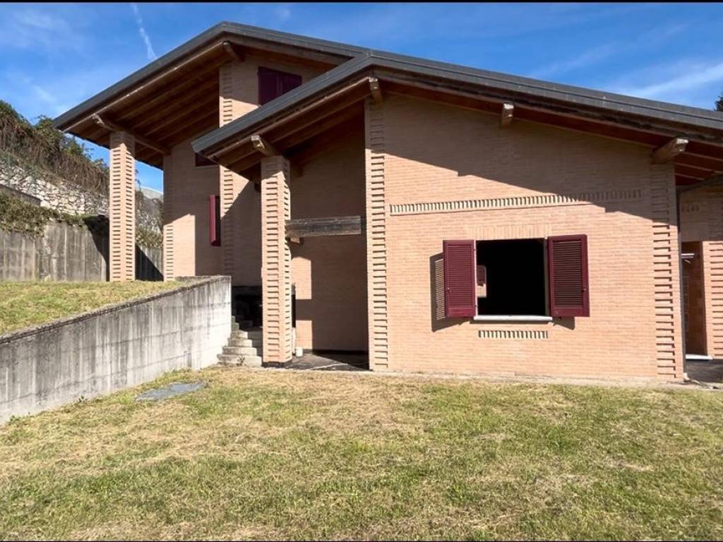 Villa a Cantello in Via Sant'Antonino - Foto 2