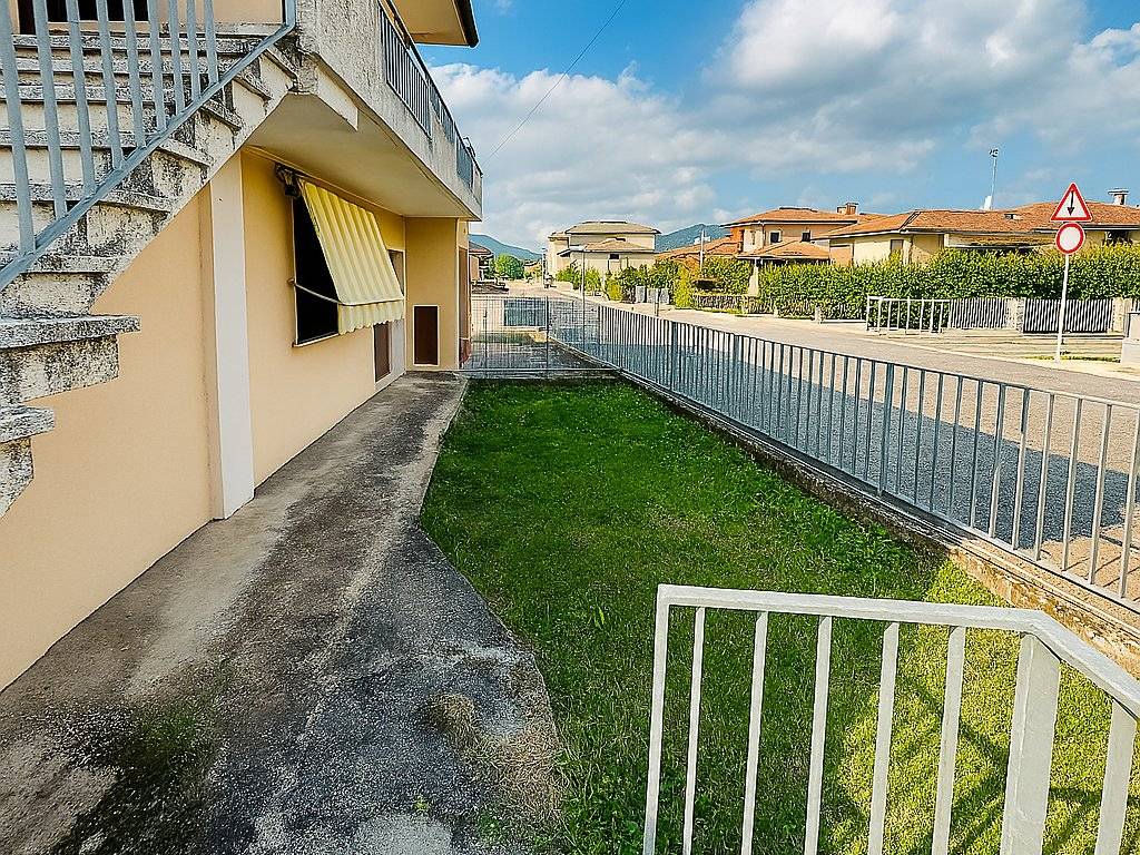 Appartamento a Castelgomberto in Via Alessandro Manzoni - Foto 5