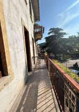 Appartamento a Verona in Vicolo Municipio - Foto 4