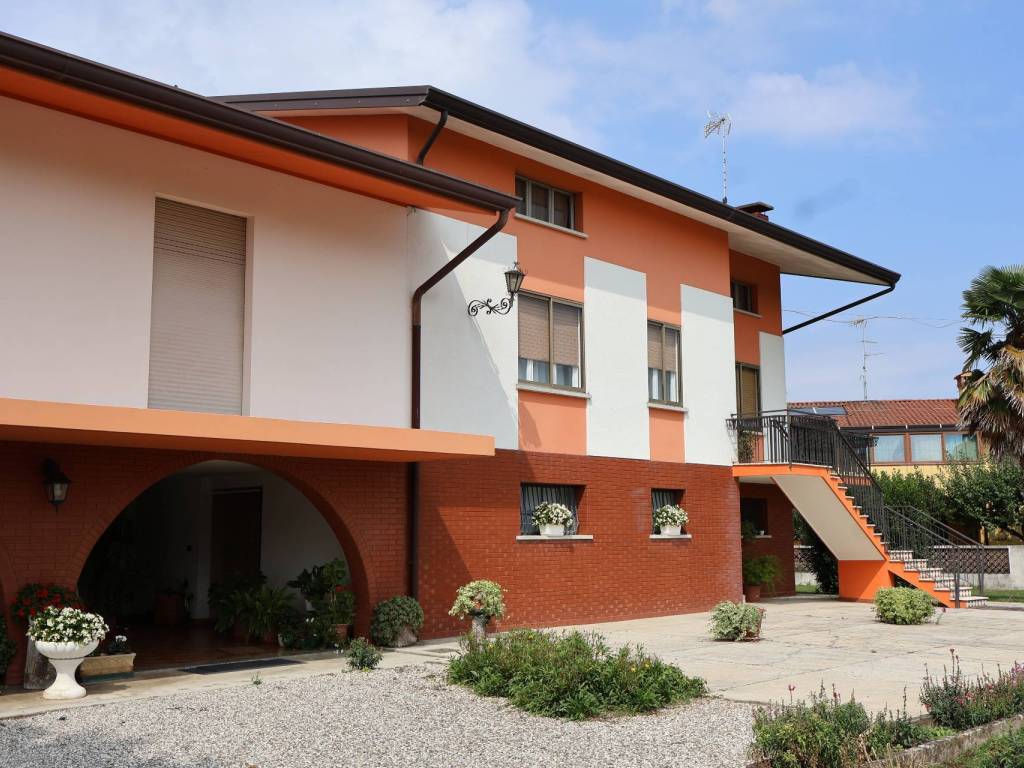 Casa indipendente a Gonars in Via Aussa - Foto 2