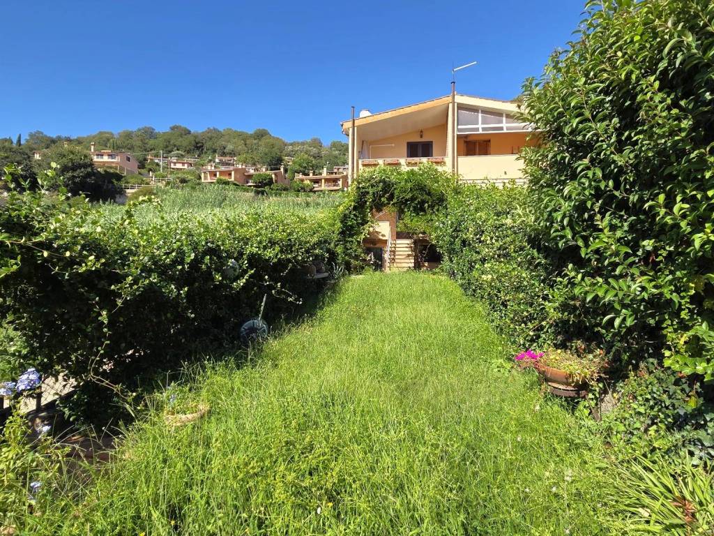 Appartamento a Trevignano romano in Via Vigna Rosa, 3 - Foto 2