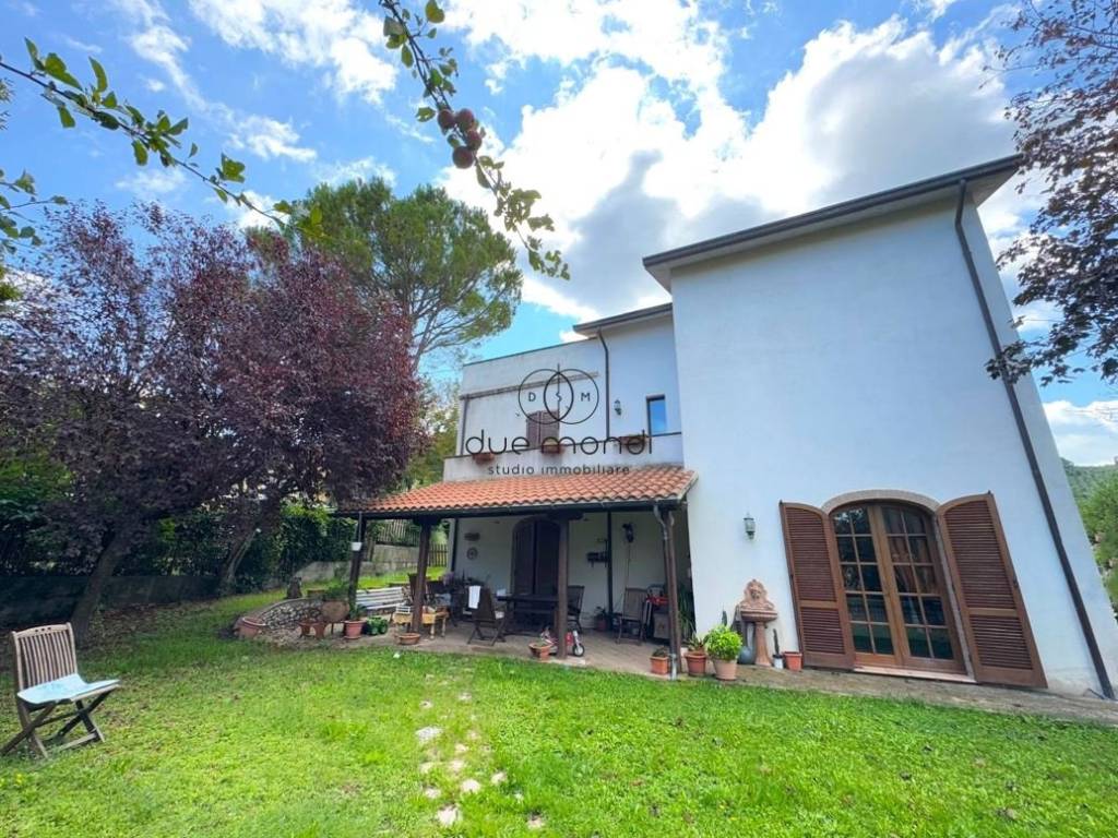 Villa a Spoleto in Via Ettore Blasioli - Foto 2