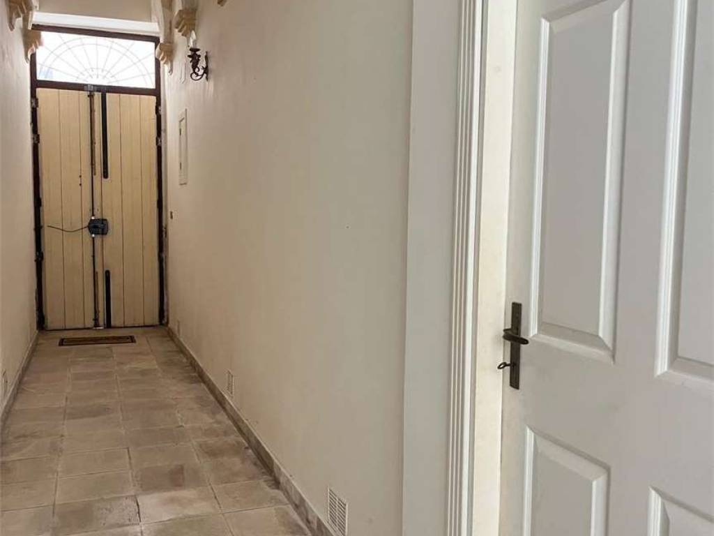 Casa indipendente a Francavilla fontana in Via Basile, 2 - Foto 5