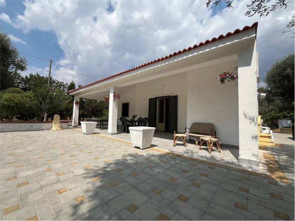 Villa a Francavilla fontana in Contrada Mogavero, snc - Foto 2