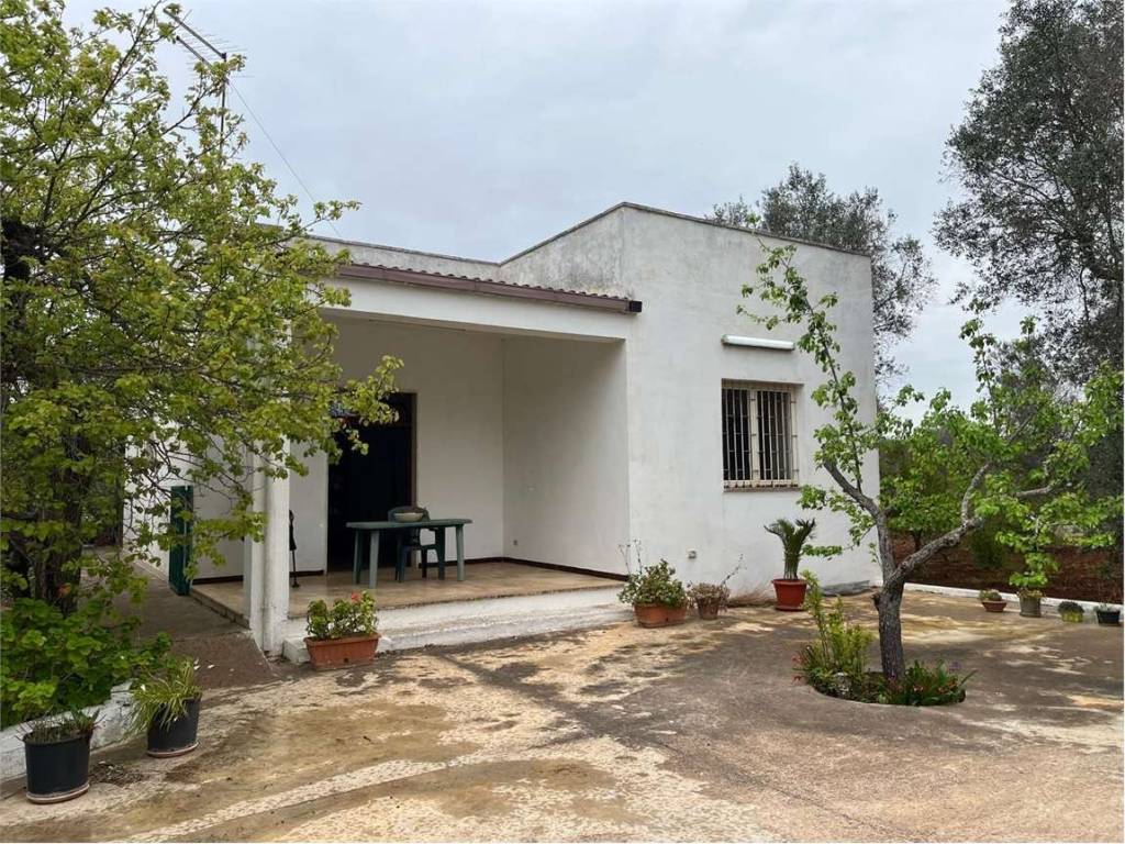 Villa a Francavilla fontana in Contrada Forleo Superiore - Foto 2